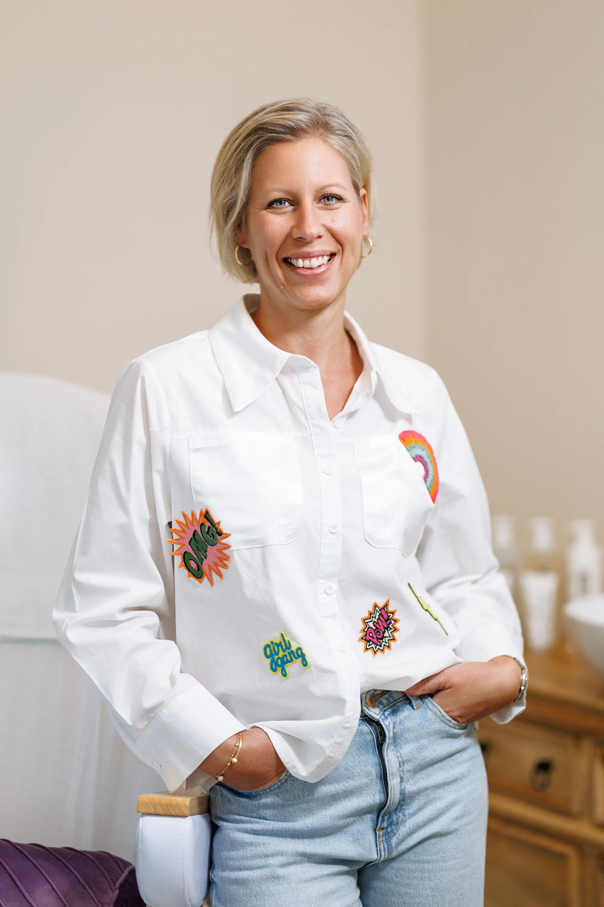 Inhaberin Sarah Vanwijnsberghe in ihrem Kosmetikstudio Aesthetik Raum